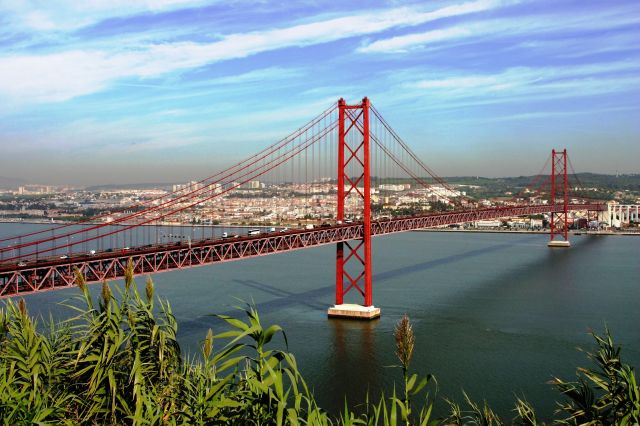 Lisbon_Bridge.jpg